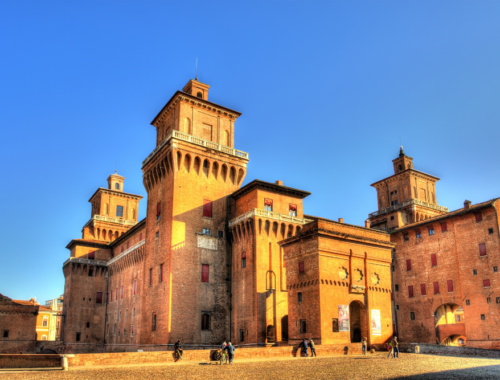 Visitare il Castello Estense per il ponte del 2 giugno a Ferrara