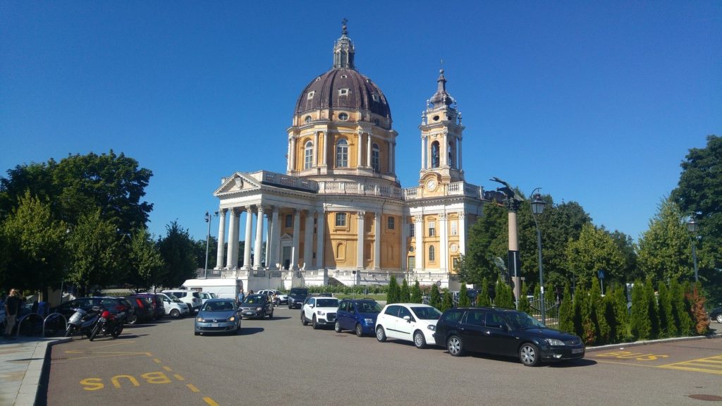 In una visita a Torino low cost non può mancare la Basilica di Superga